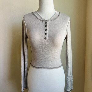 Bozzolo Women's Ribbed Long-Sleeve Henley Top in Light Taupe